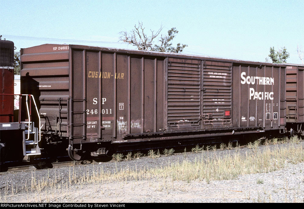 Southern Pacific 50' DD box SP #246011